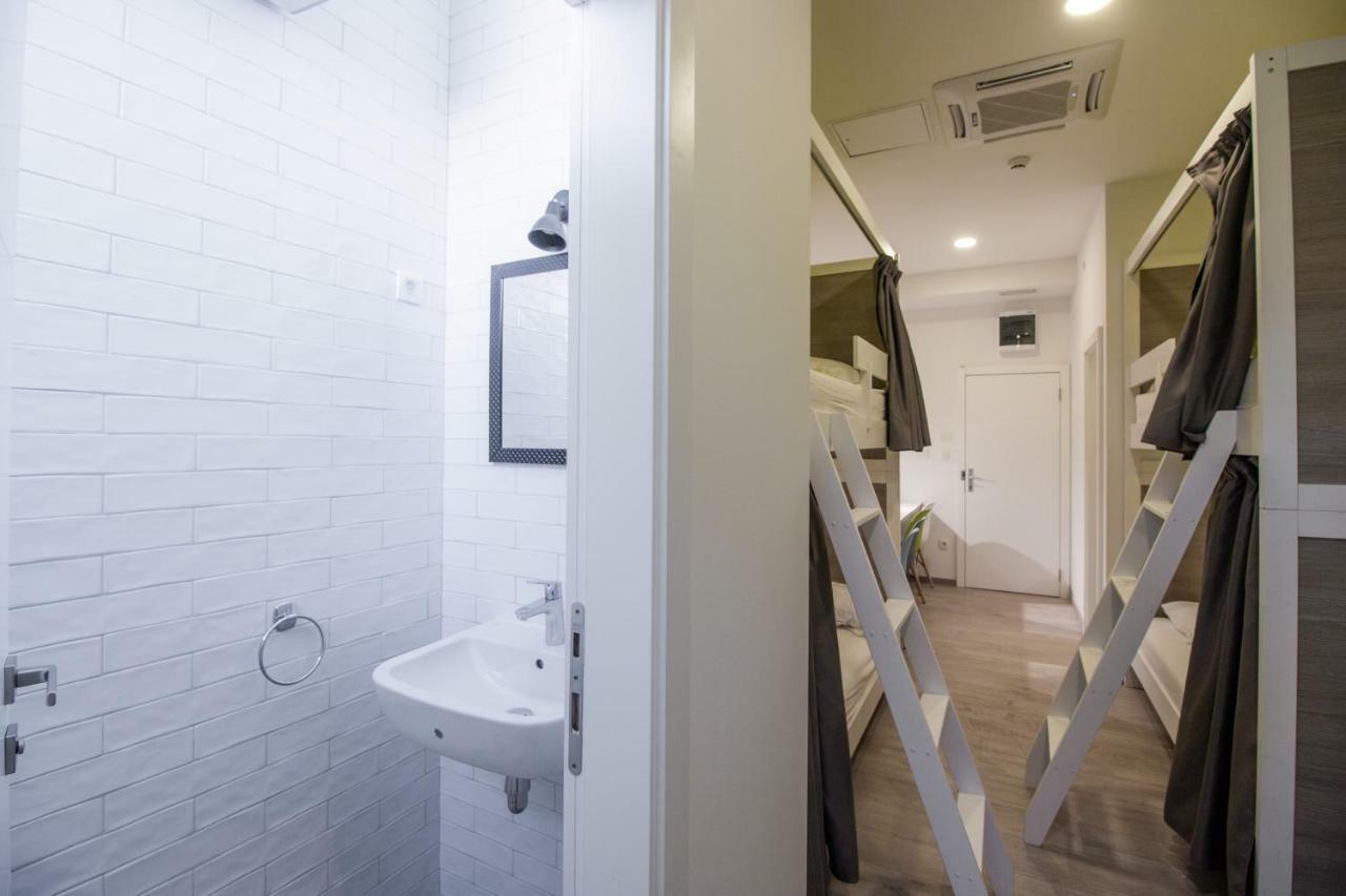 Dandelion Hostel ซาดาร์ ภายนอก รูปภาพ