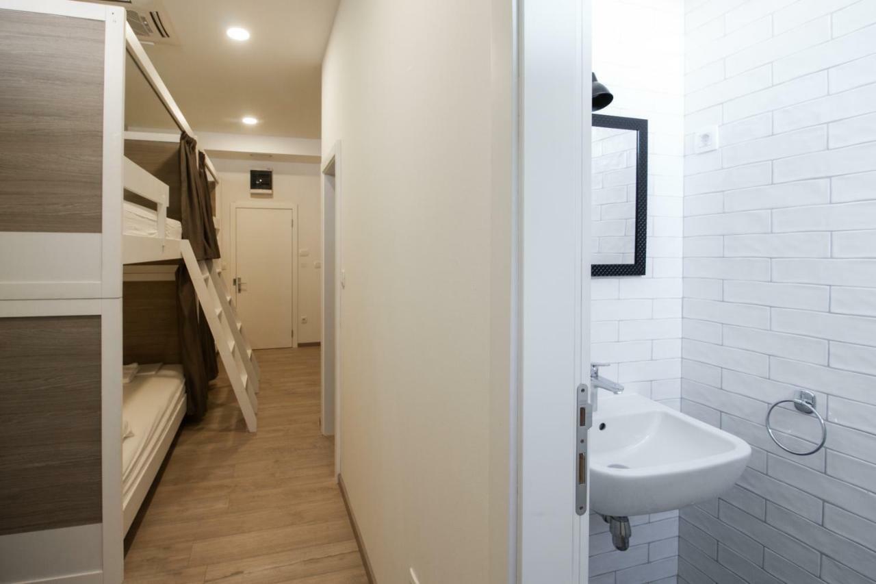 Dandelion Hostel ซาดาร์ ภายนอก รูปภาพ
