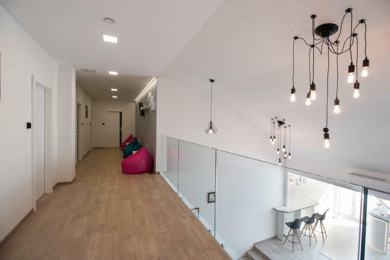 Dandelion Hostel ซาดาร์ ภายนอก รูปภาพ