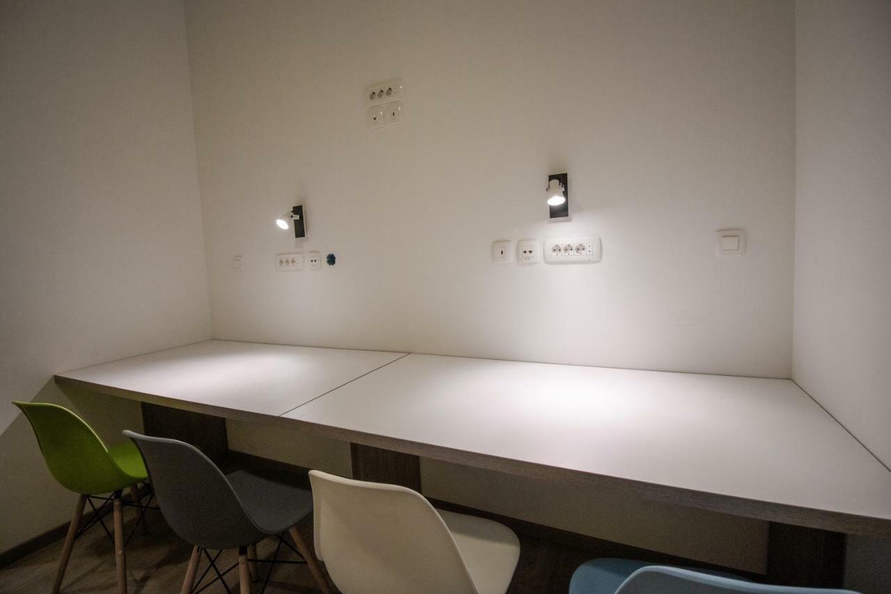 Dandelion Hostel ซาดาร์ ภายนอก รูปภาพ