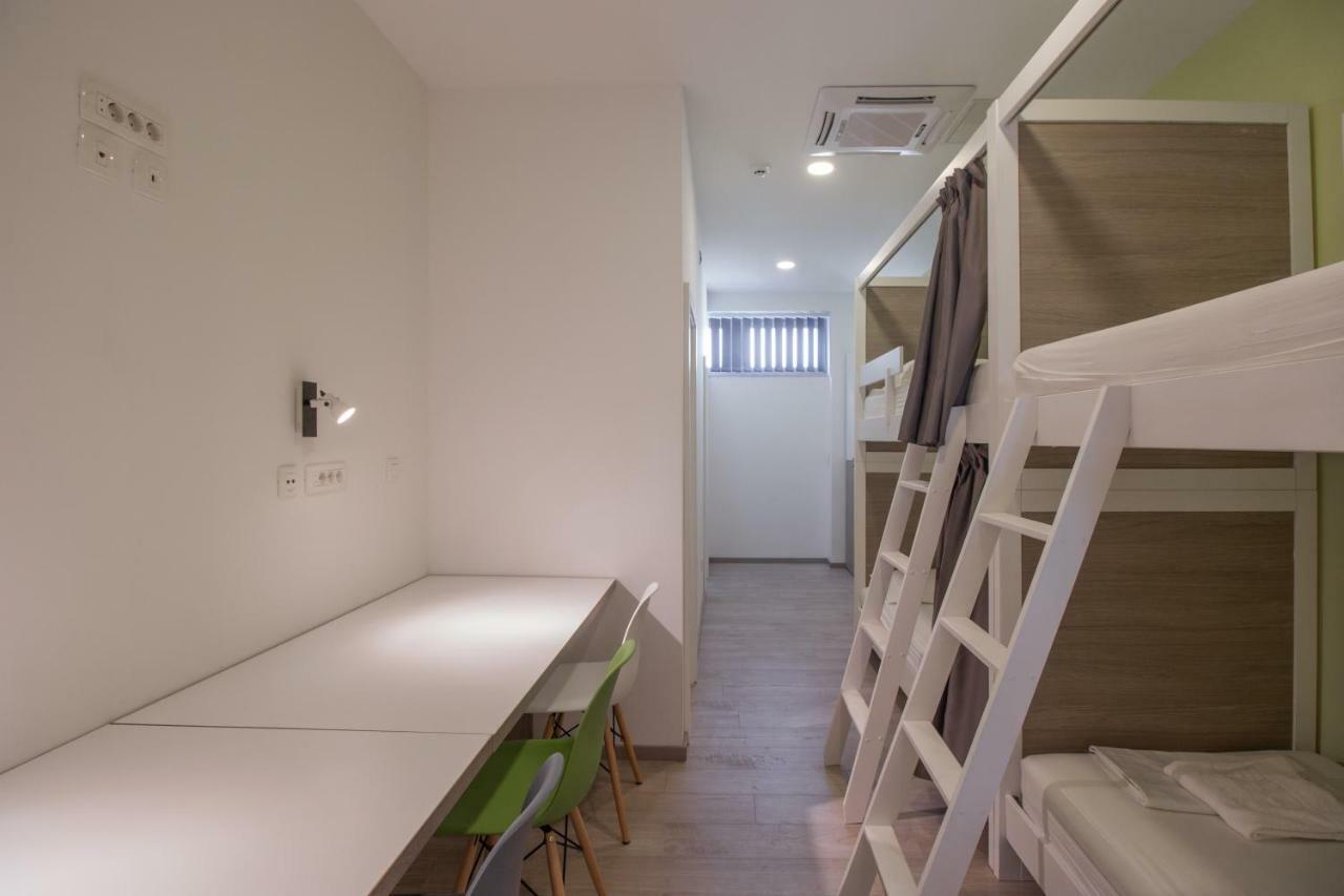 Dandelion Hostel ซาดาร์ ภายนอก รูปภาพ